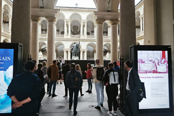 Tour of Milan city centre