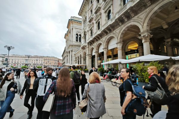 Tour of Milan city centre