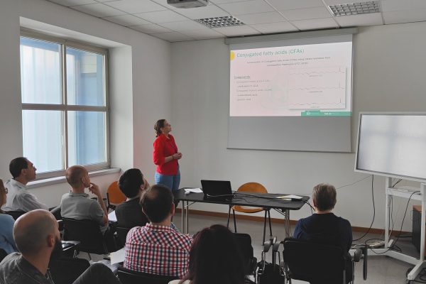 Day 3 - Project results - Anna Dunal (UPWr) - WP6: The use of biocatalytic processes to transform lipids isolated from oil industry waste into high-value products for industrial use.